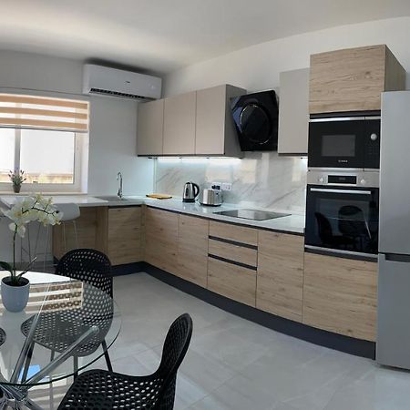 Seaside Apartment in Gzira Exterior foto
